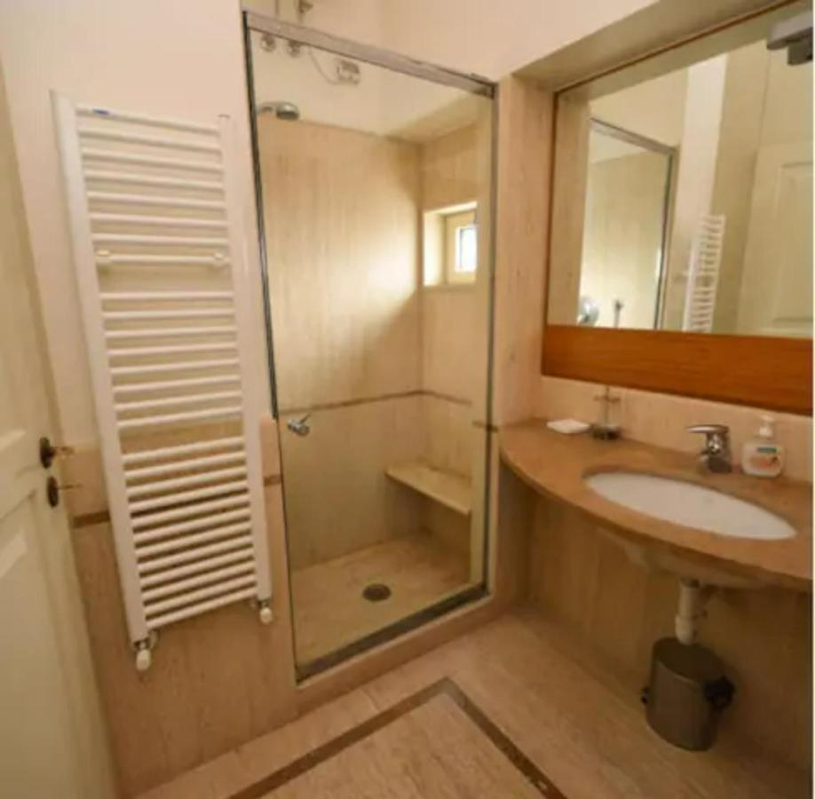 Scesa San Michele Apartment Bari Bagian luar foto