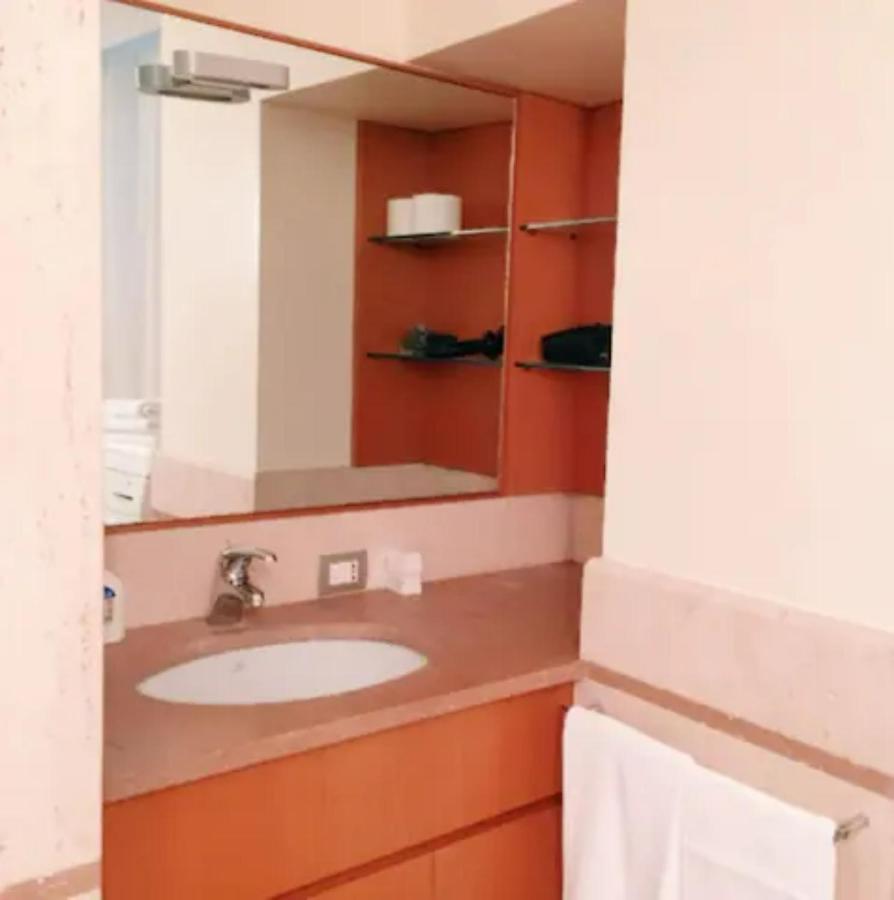 Scesa San Michele Apartment Bari Bagian luar foto