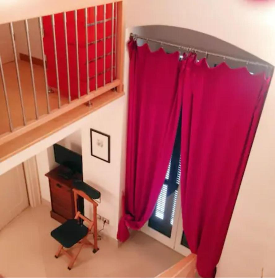 Scesa San Michele Apartment Bari Bagian luar foto