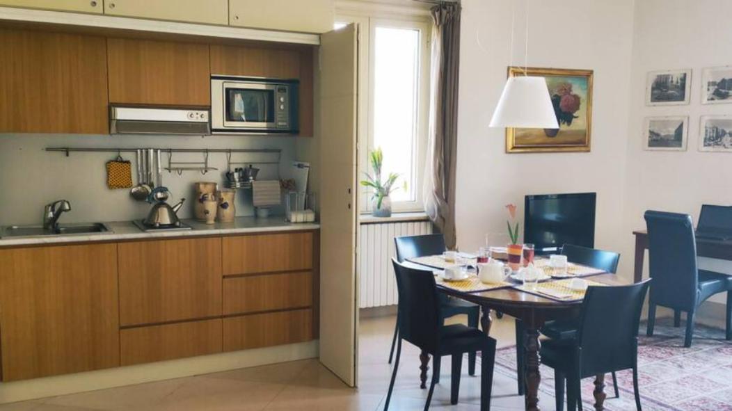 Scesa San Michele Apartment Bari Bagian luar foto